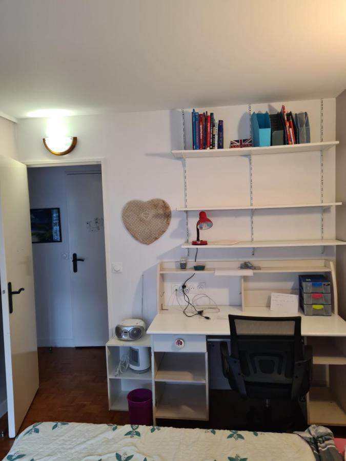 Chambre De 11 M2 Avec Balcon Paris Exterior photo